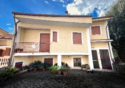 Appartamento a Torre Orsaia