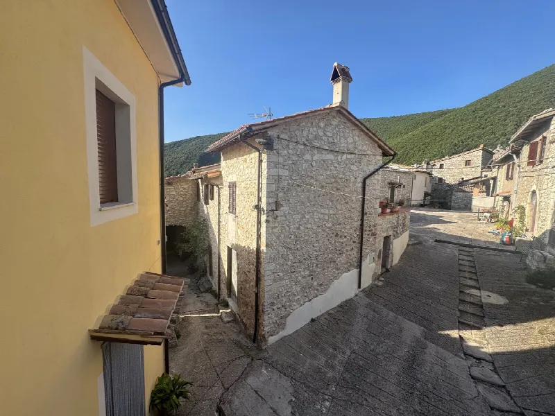 Appartamento in vendita a Ferentillo - foto 8
