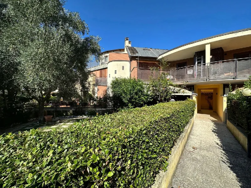 Villetta a schiera in vendita a Terni, Cardeto, Battisti, Borgo Rivo, Gabelletta - foto 1