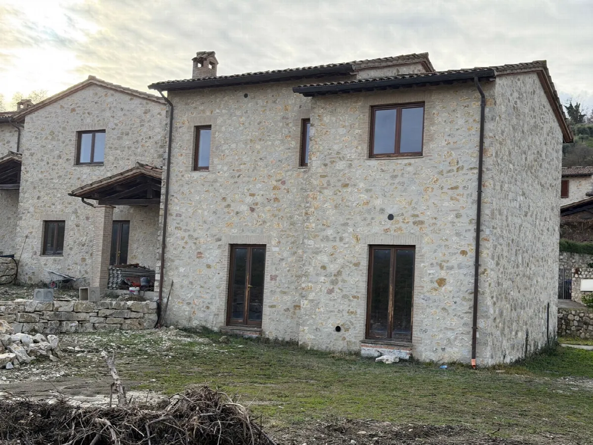 Villetta a schiera in vendita ad Avigliano Umbro - foto 3