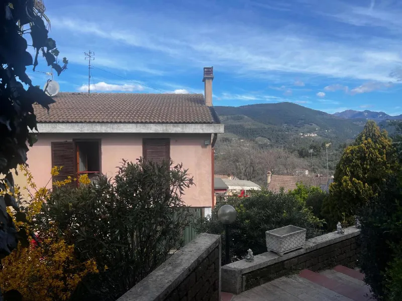 Casa Indipendente in vendita a Terni, Valserra, Marmore, Papigno - foto 1