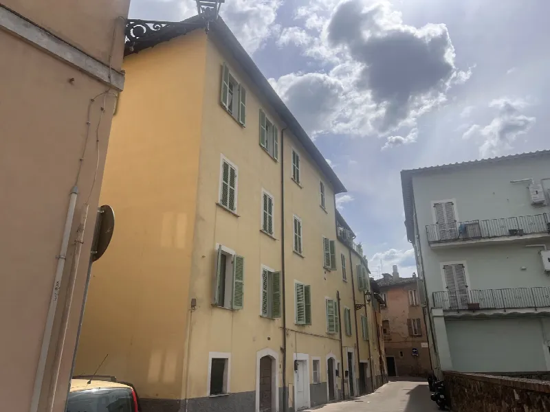 Appartamento in vendita a Terni, Centro, centro storico - foto 1