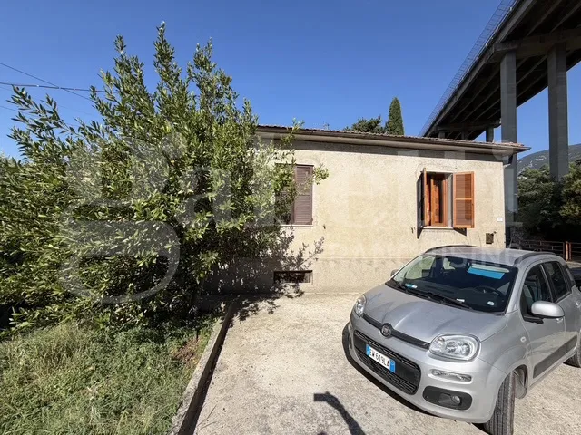 Casa Indipendente in vendita a Terni, Valserra, Marmore, Papigno - foto 2