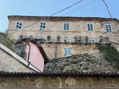 Palazzo/Stabile in vendita a Arrone - foto 1