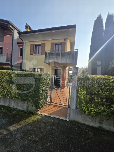 Villetta a schiera in vendita a Villafranc... - foto 2