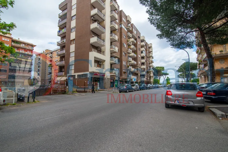 Appartamento in vendita a Roma, Cinecittà, Quadraro - foto 1