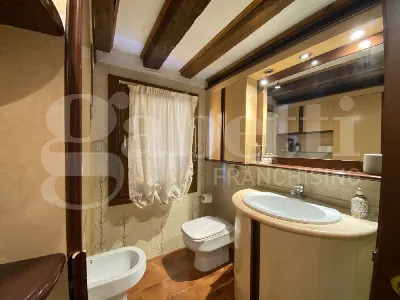 Appartamento in vendita a Venezia, Santi g... - foto 9