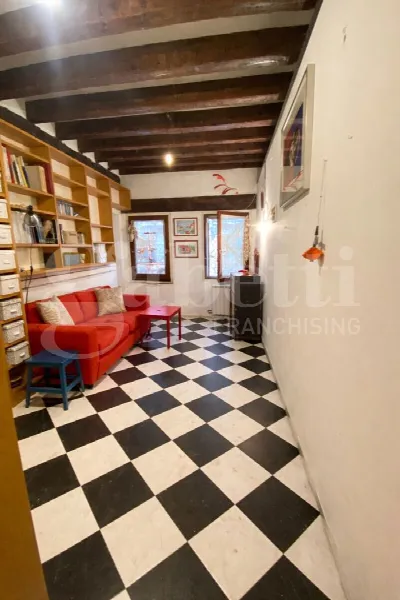 Appartamento in vendita a Venezia, Arsenal... - foto 2