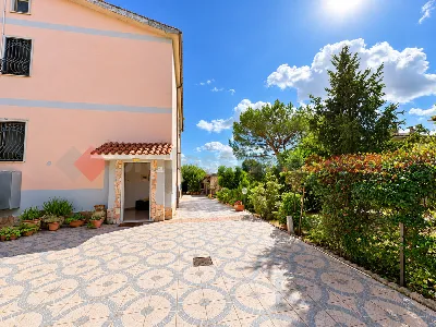 Casa Indipendente in vendita a Aprilia - foto 2