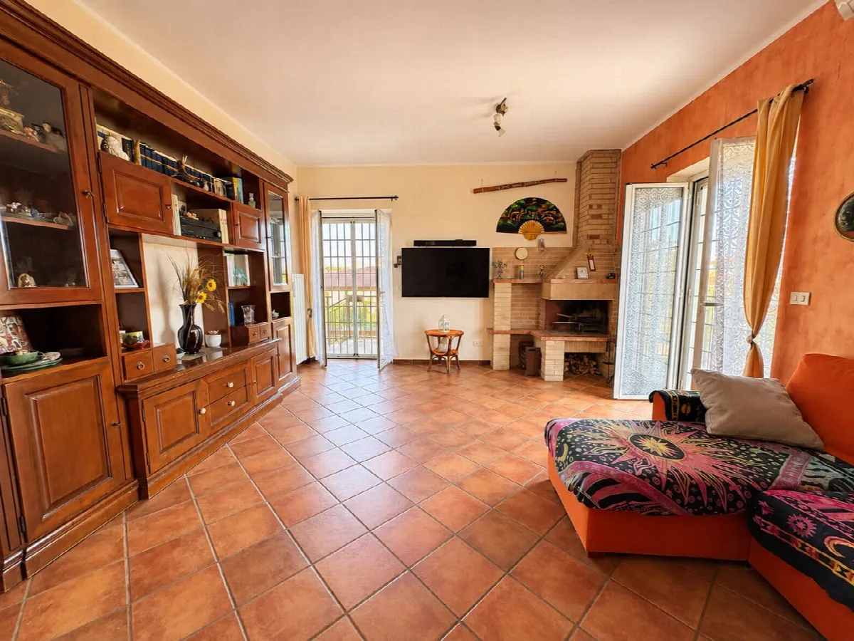 Casa Indipendente in vendita a Aprilia - foto 2