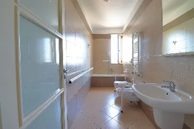 Appartamento in vendita a Bari, Carbonara ... - foto 8