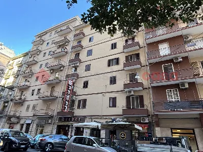 Appartamento in vendita a Taranto, Tre car... - foto 1