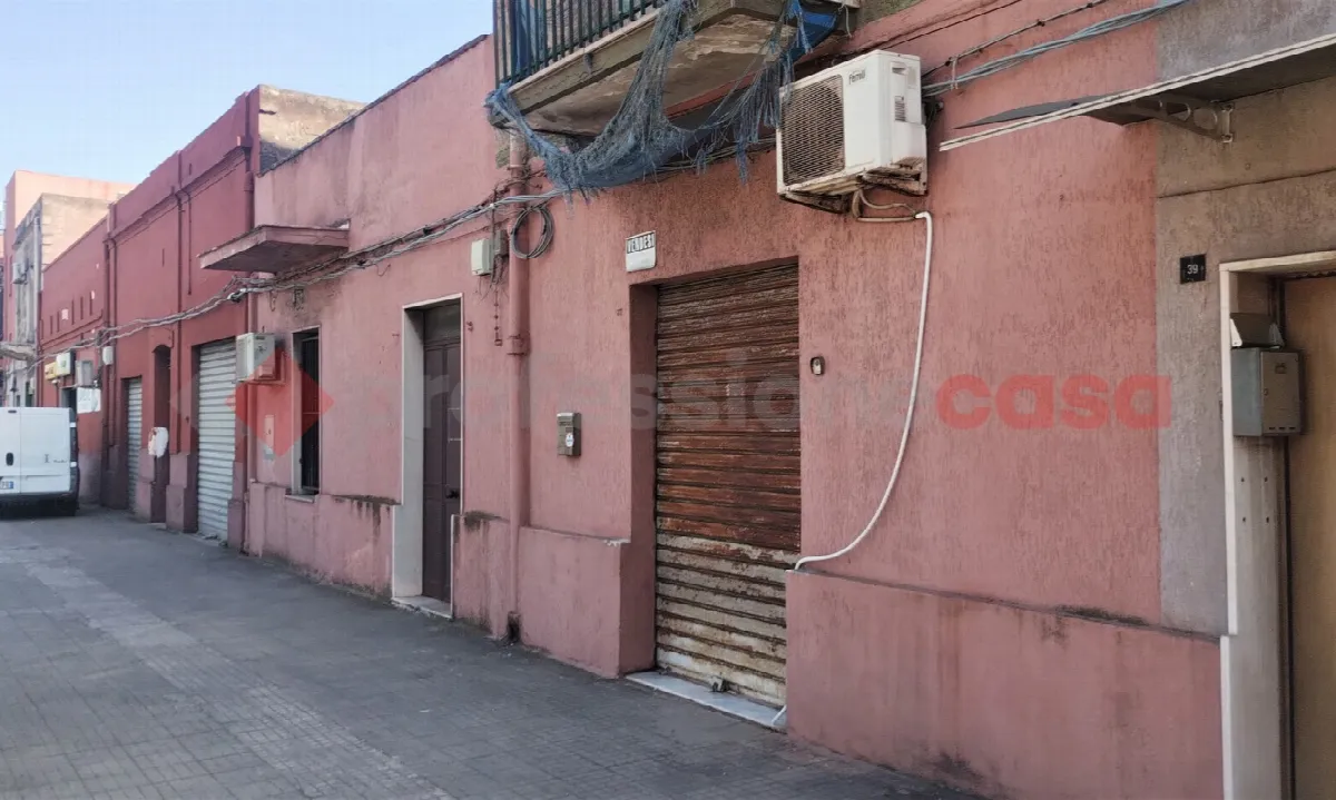 Ufficio in vendita a Taranto, Paolo Vi, Tamburi, Lido Azzurro - foto 2