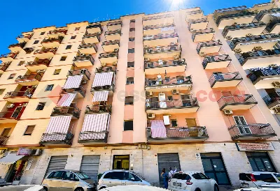 Appartamento in vendita a Taranto, Tre car... - foto 1