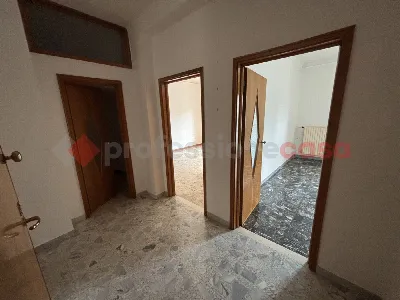 Appartamento in vendita a Taranto, Tre car... - foto 2