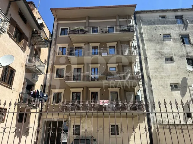 Appartamento in vendita ad Avellino, Centro Storico - foto 2