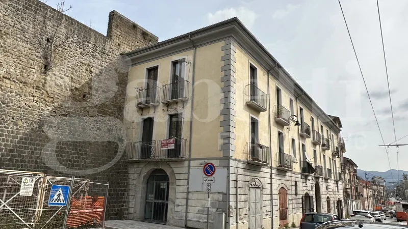 Appartamento in vendita a Avellino, Centro storico - foto 1