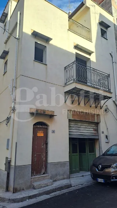 Palazzo/Stabile in vendita a Bagheria - foto 1