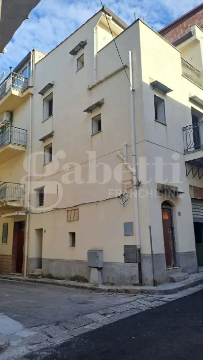 Palazzo/Stabile in vendita a Bagheria - foto 2