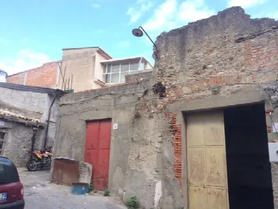 Casa Indipendente in vendita a Barcellona ... - foto 1