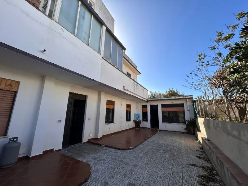 Casa Indipendente in vendita a Barcellona Pozzo di Gotto - foto 1