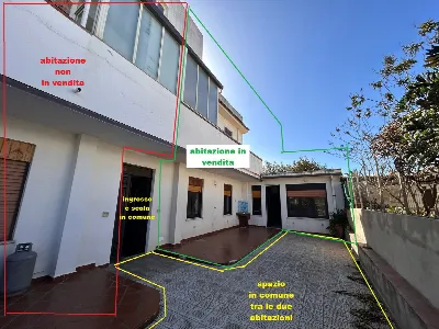 Casa Indipendente in vendita a Barcellona ... - foto 2