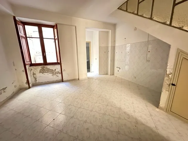 Casa Indipendente in vendita a Barcellona Pozzo di Gotto - foto 1
