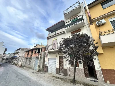 Casa Indipendente a Barcellona Pozzo di Gotto