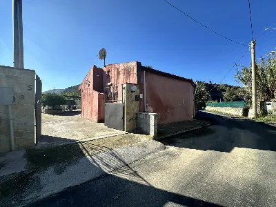 Villetta a schiera in vendita a Castroreal... - foto 1