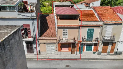 Casa Indipendente a Barcellona Pozzo di Gotto