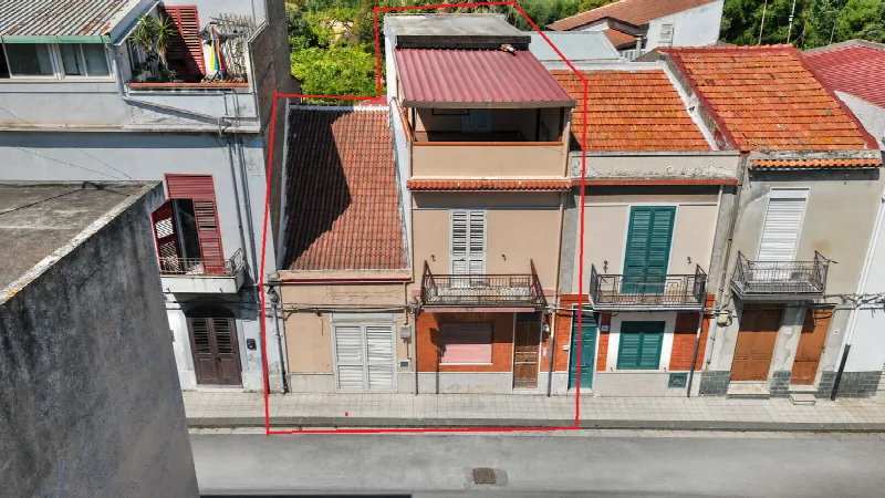 Casa Indipendente in vendita a Barcellona Pozzo di Gotto - foto 1