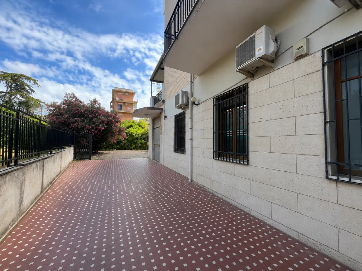 Ufficio in vendita a Barcellona Pozzo di Gotto - foto 2