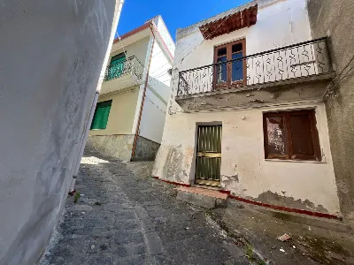 Casa Indipendente in vendita a Barcellona ... - foto 1