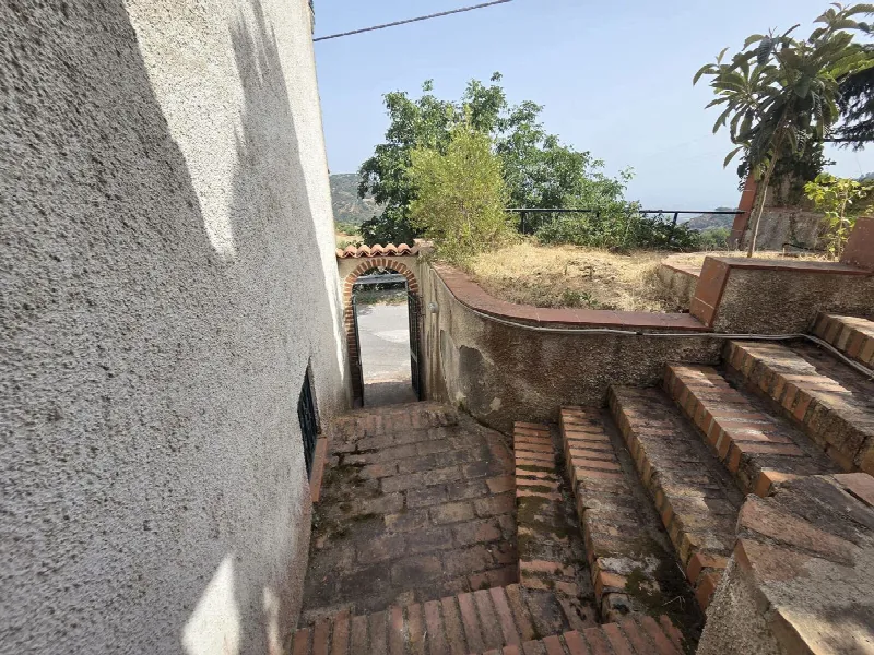 Casa Indipendente in vendita a Basicò - foto 3
