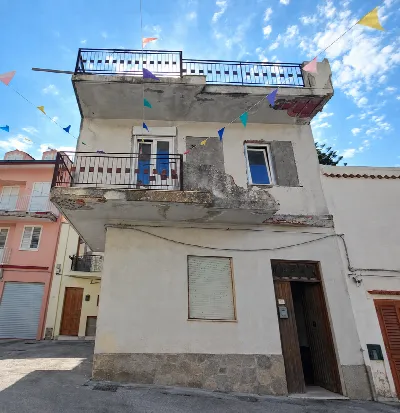 Casa Indipendente a Barcellona Pozzo di Gotto