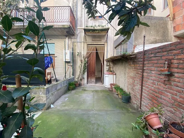 Casa Indipendente in vendita a Barcellona Pozzo di Gotto - foto 1
