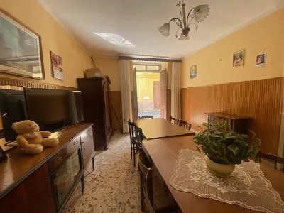 Casa Indipendente in vendita a Barcellona ... - foto 2