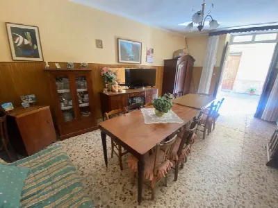 Casa Indipendente in vendita a Barcellona ... - foto 4
