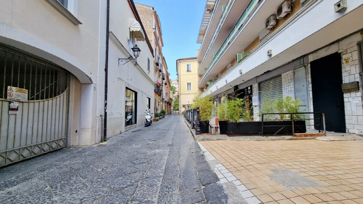 Appartamento in vendita a Caserta, Centro - foto 3