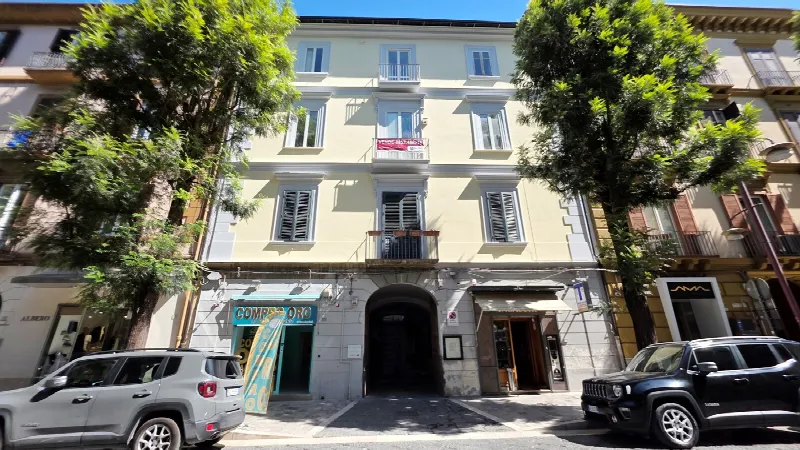 Appartamento in vendita a Caserta, Centro - foto 1
