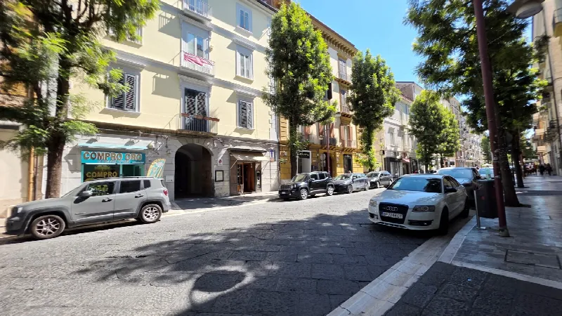 Appartamento in vendita a Caserta, Centro - foto 2