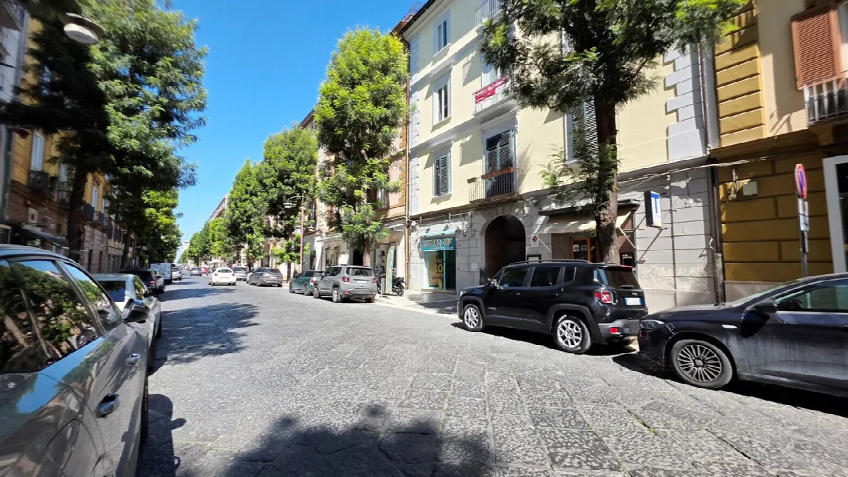 Appartamento in vendita a Caserta, Centro - foto 3