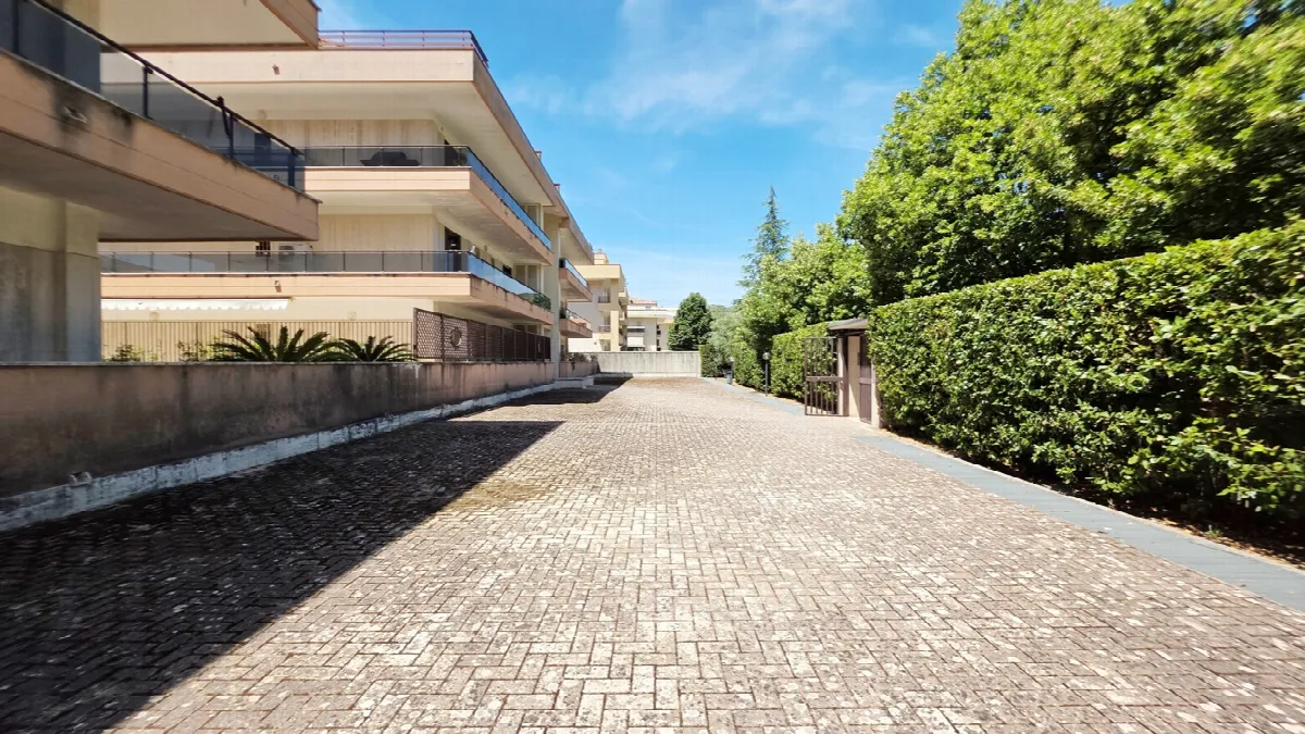 Appartamento in vendita a Caserta, Caserta Nord - foto 3