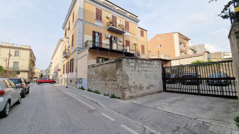 Appartamento in vendita a Caserta, Centro - foto 3