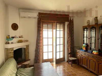 Casa Indipendente a Spongano