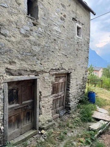 Rustico/Casale in vendita a Trontano - foto 2