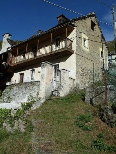 Casa Indipendente in vendita a Crevoladoss... - foto 1
