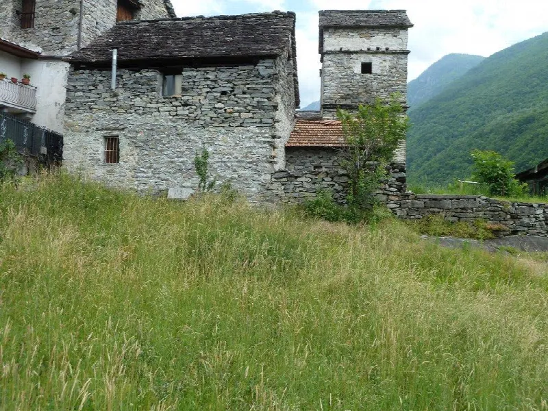 Rustico/Casale in vendita a Montecrestese - foto 2
