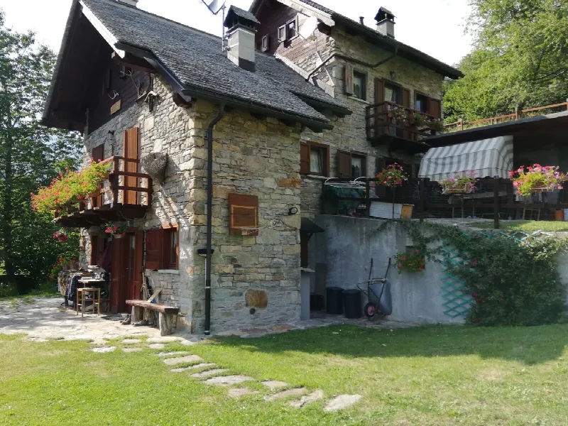 Casa Indipendente in vendita a Varzo - foto 1