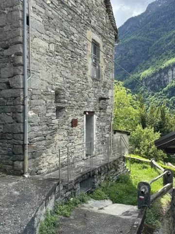 Casa Indipendente a Varzo